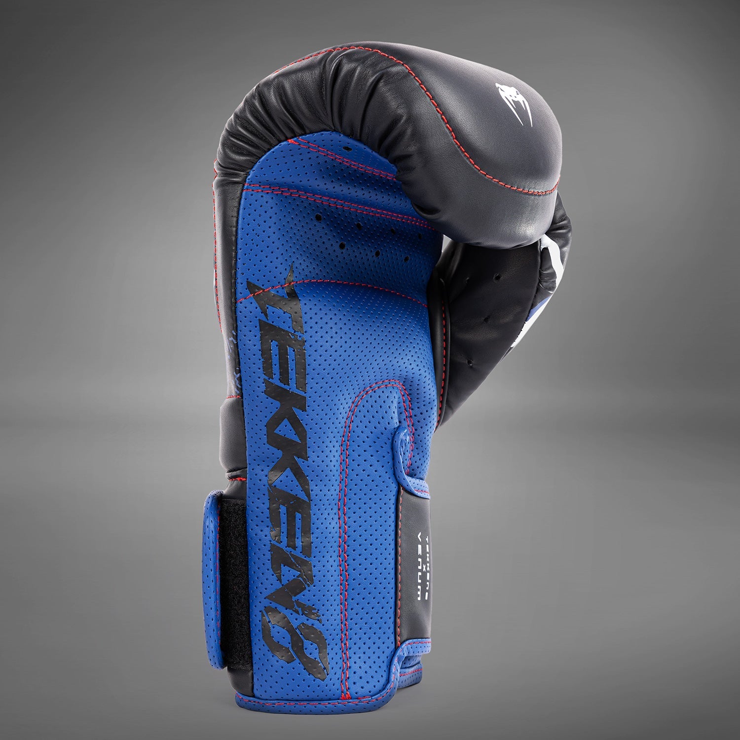 Venum x TEKKEN 8 - Jin Kazama Boxing Gloves