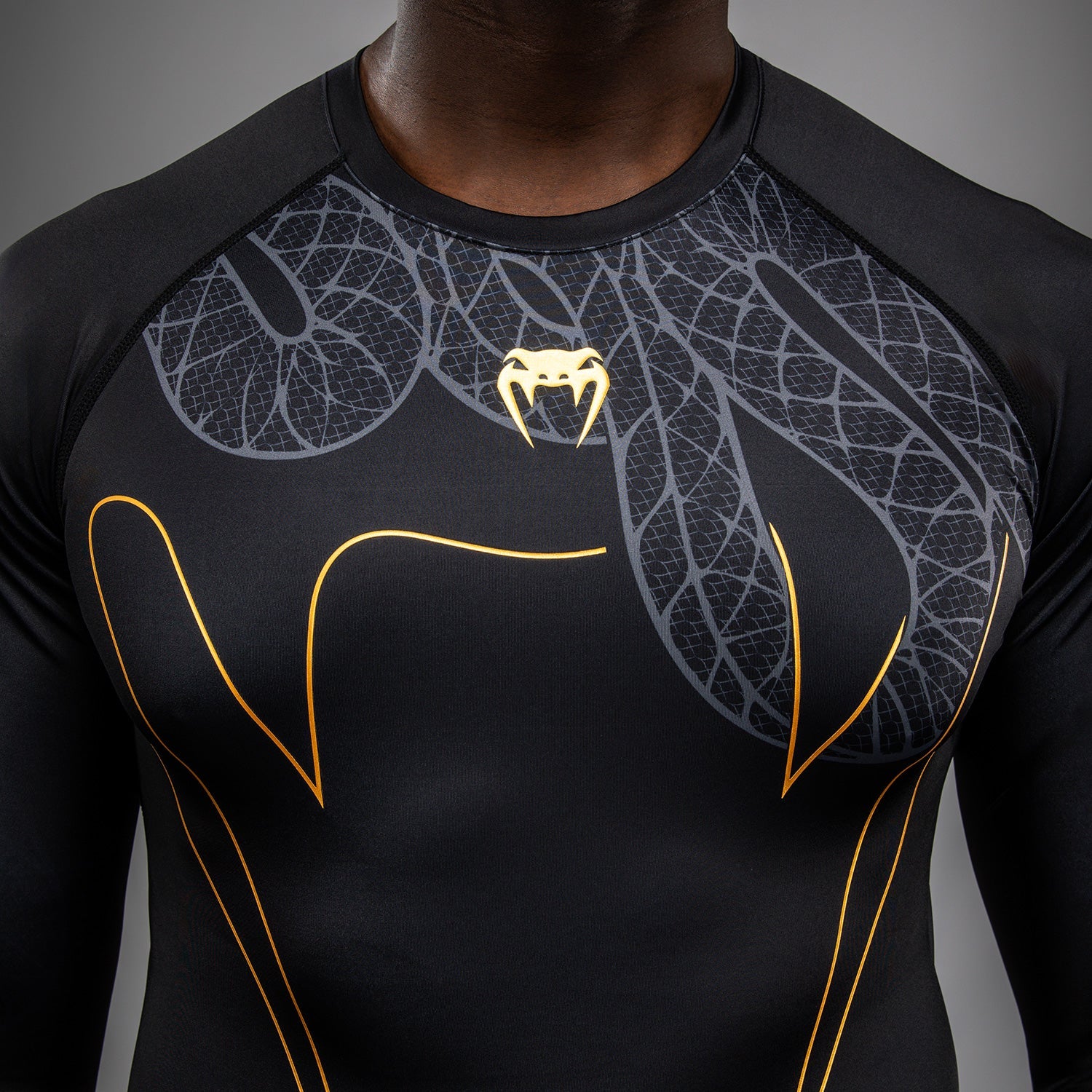Venum Serpenti Long Sleeve Rashguard