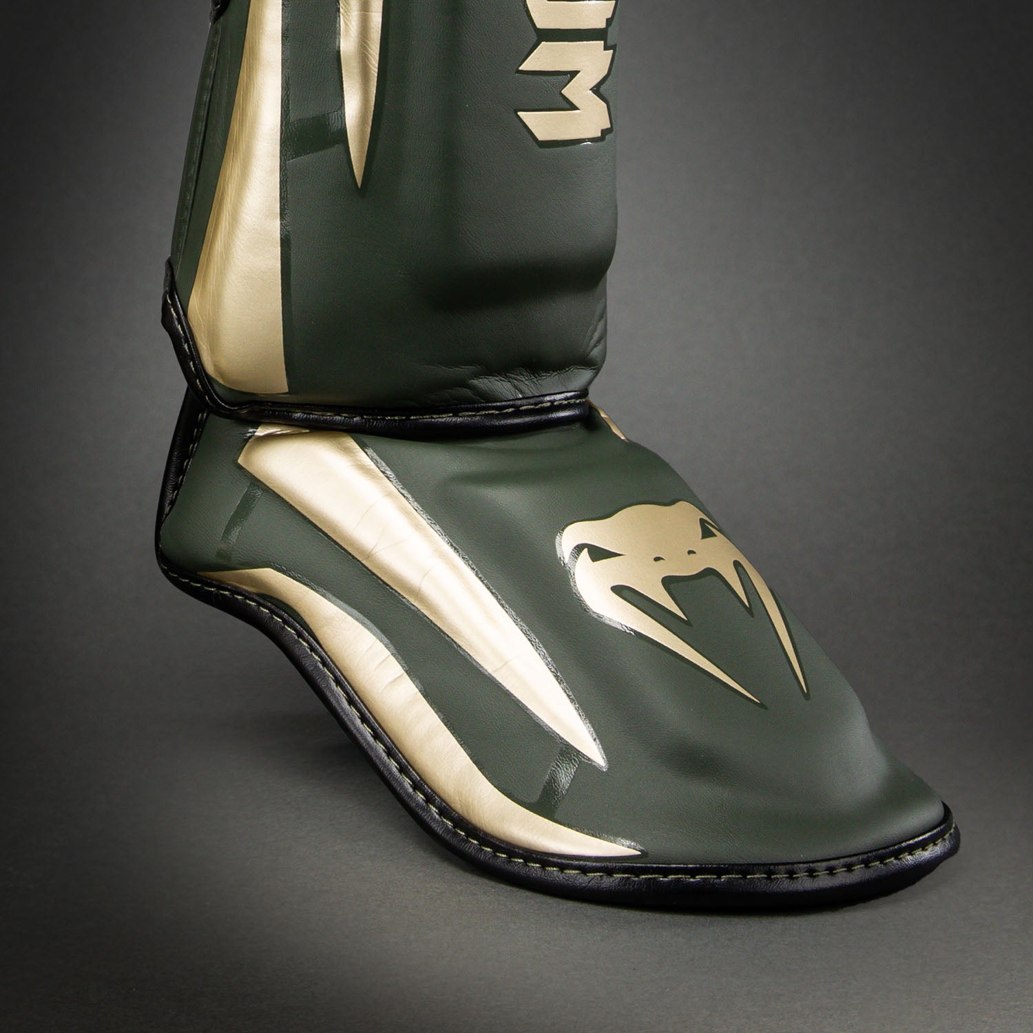 Venum Elite Standup Shinguards