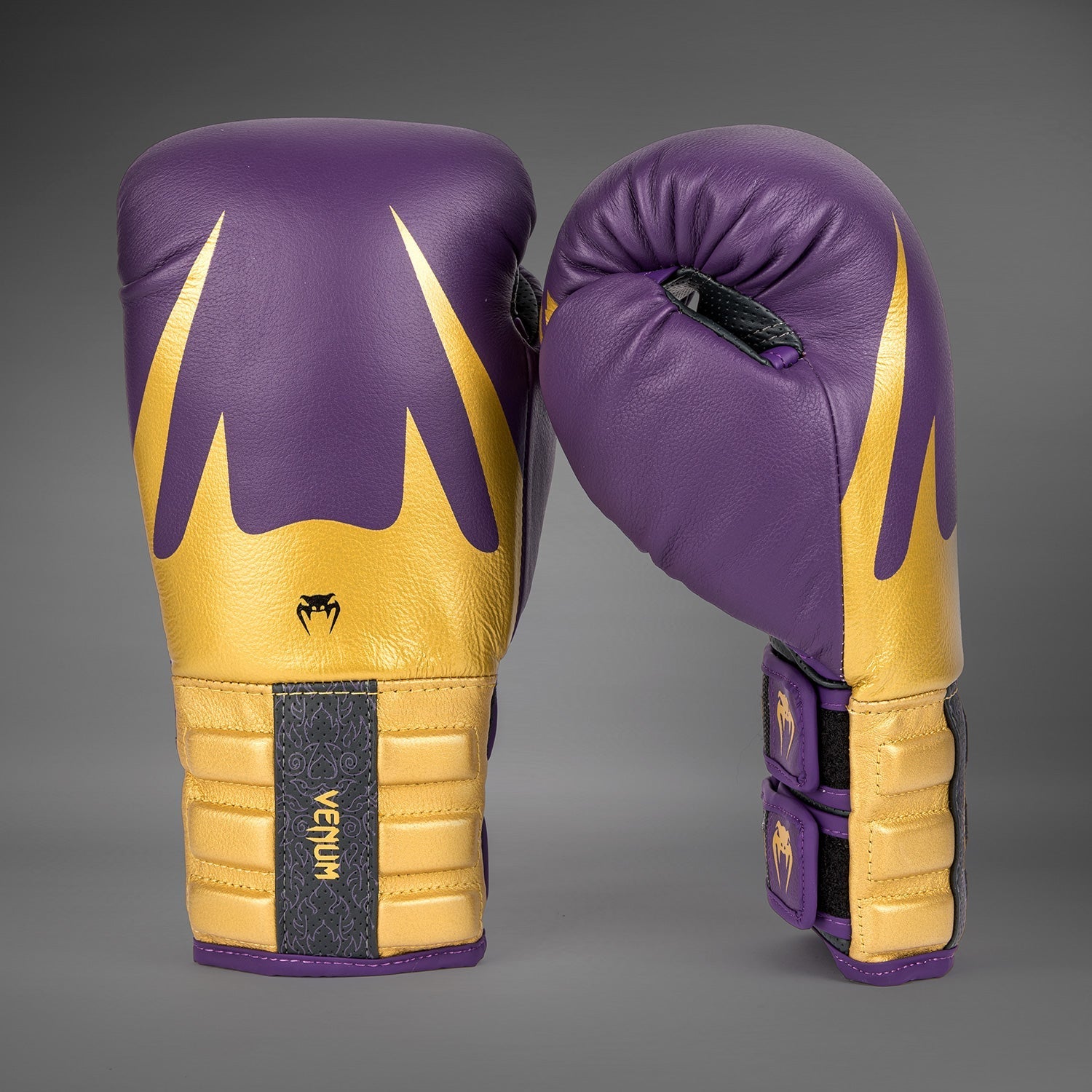 Venum Reverso Boxing Gloves