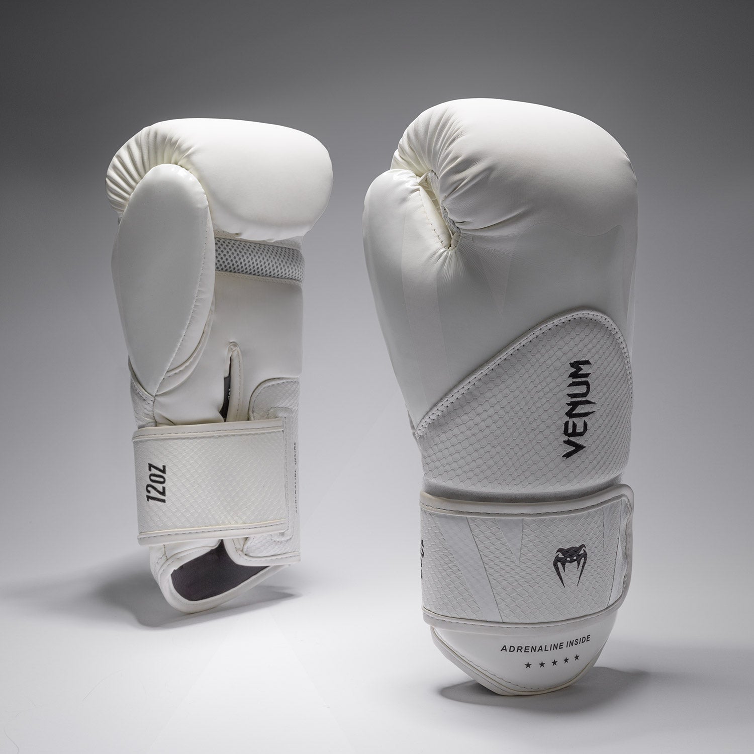 Venum Challenger 4.0 Scales Boxing Gloves