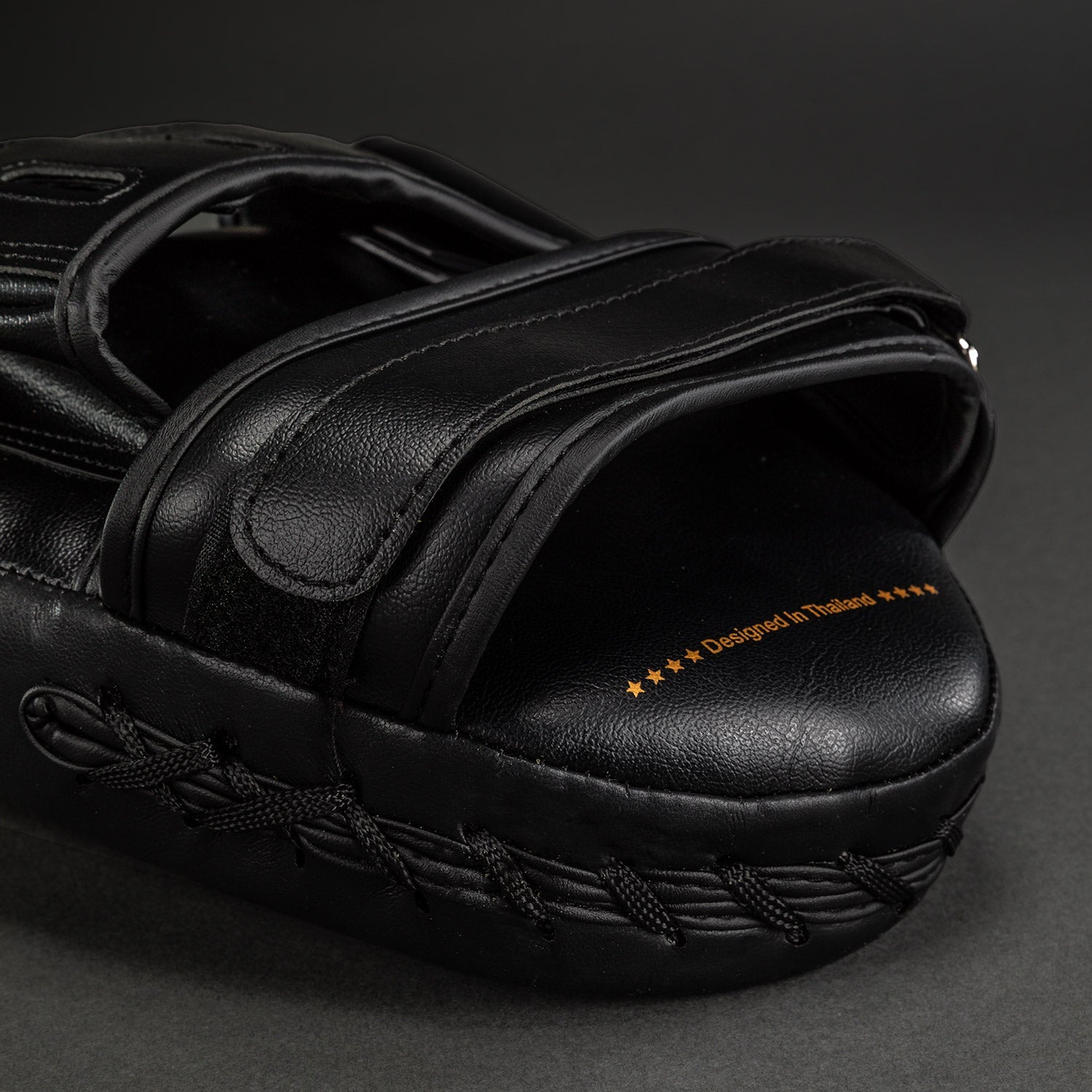 Venum Light Focus Mitts (Pair)