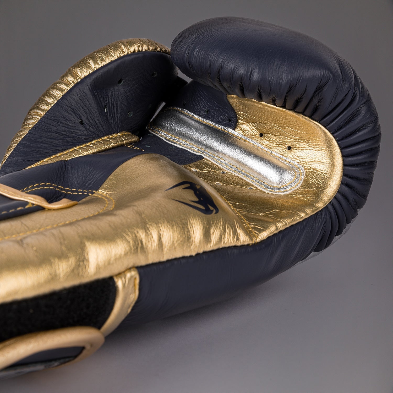 Venum Giant 3.0 Boxing Gloves - Special Edition