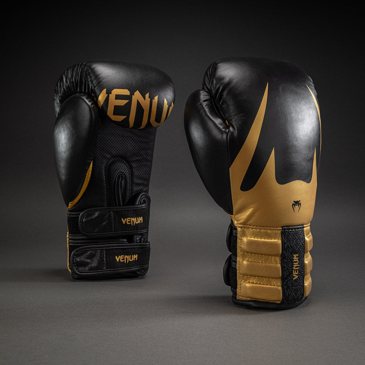 Venum Reverso Boxing Gloves